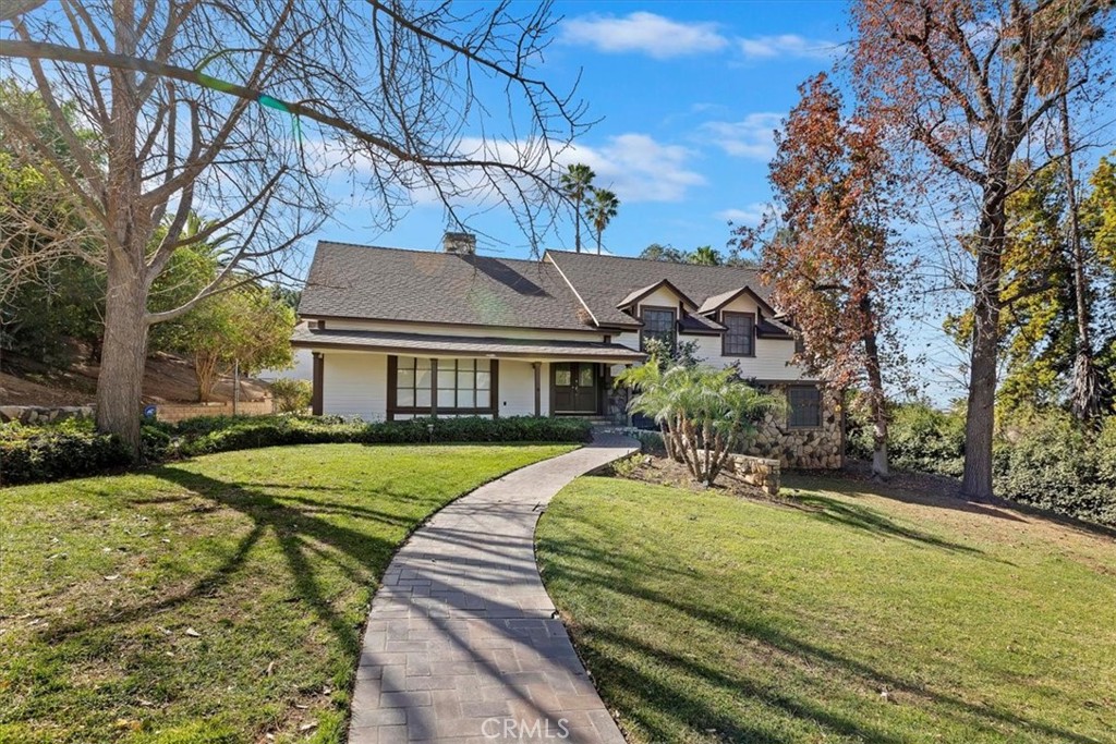 2154 Gainsborough Drive Riverside, CA 92506 - Photo 4 of 43 a view of a house with garden