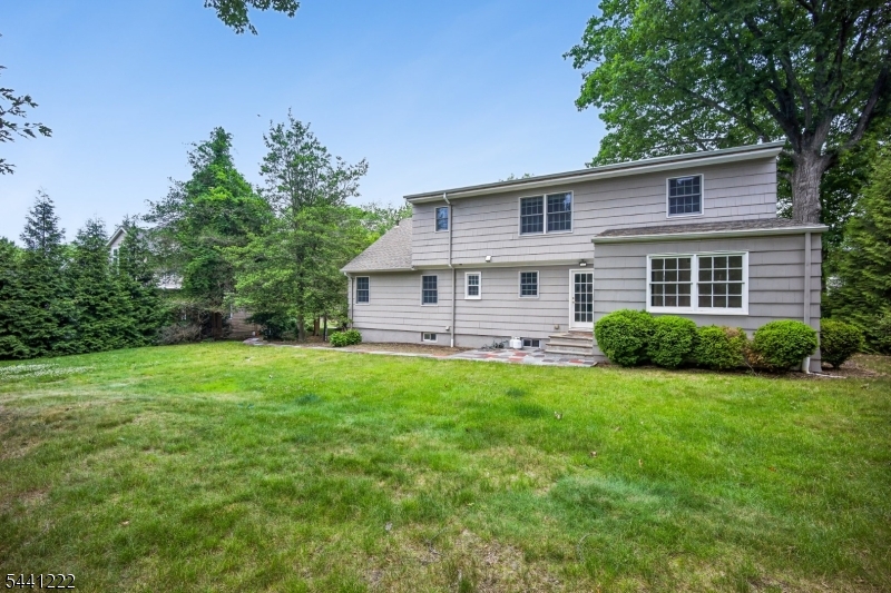 11 Wordsworth Road Short Hills, NJ 07078 - Photo 12 of 44