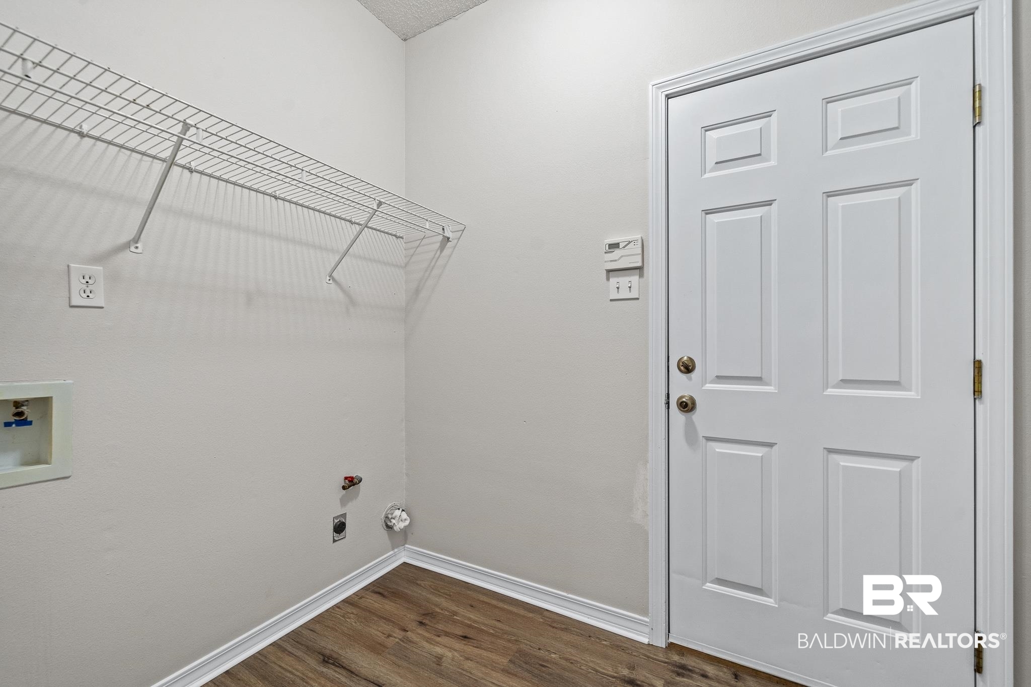 7334 Highpointe Place East Daphne, AL 36527 - Photo 25 of 32 Laundry Room