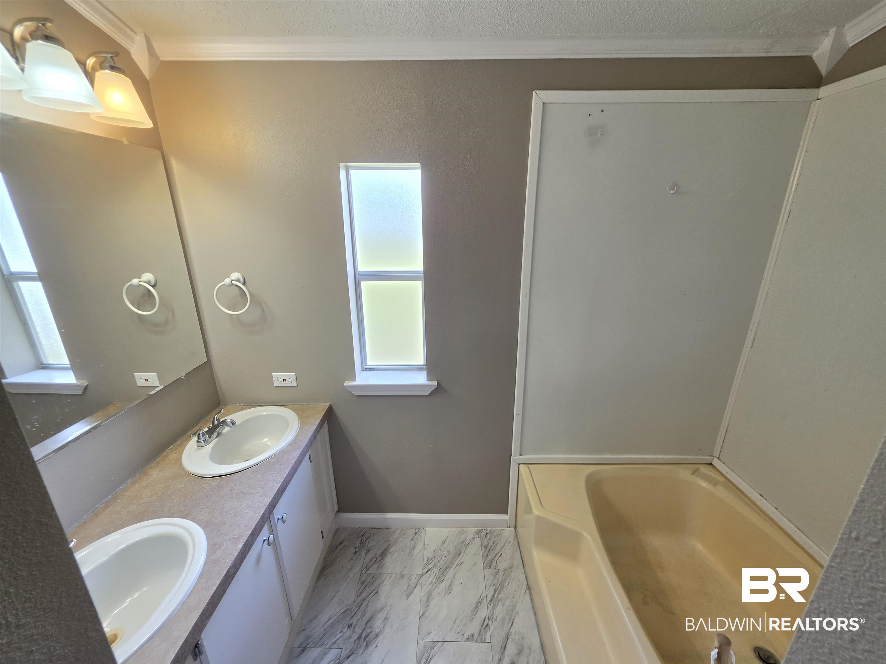 33163 Gilley Road Lillian, AL 36549 - Photo 9 of 16 Bathroom
