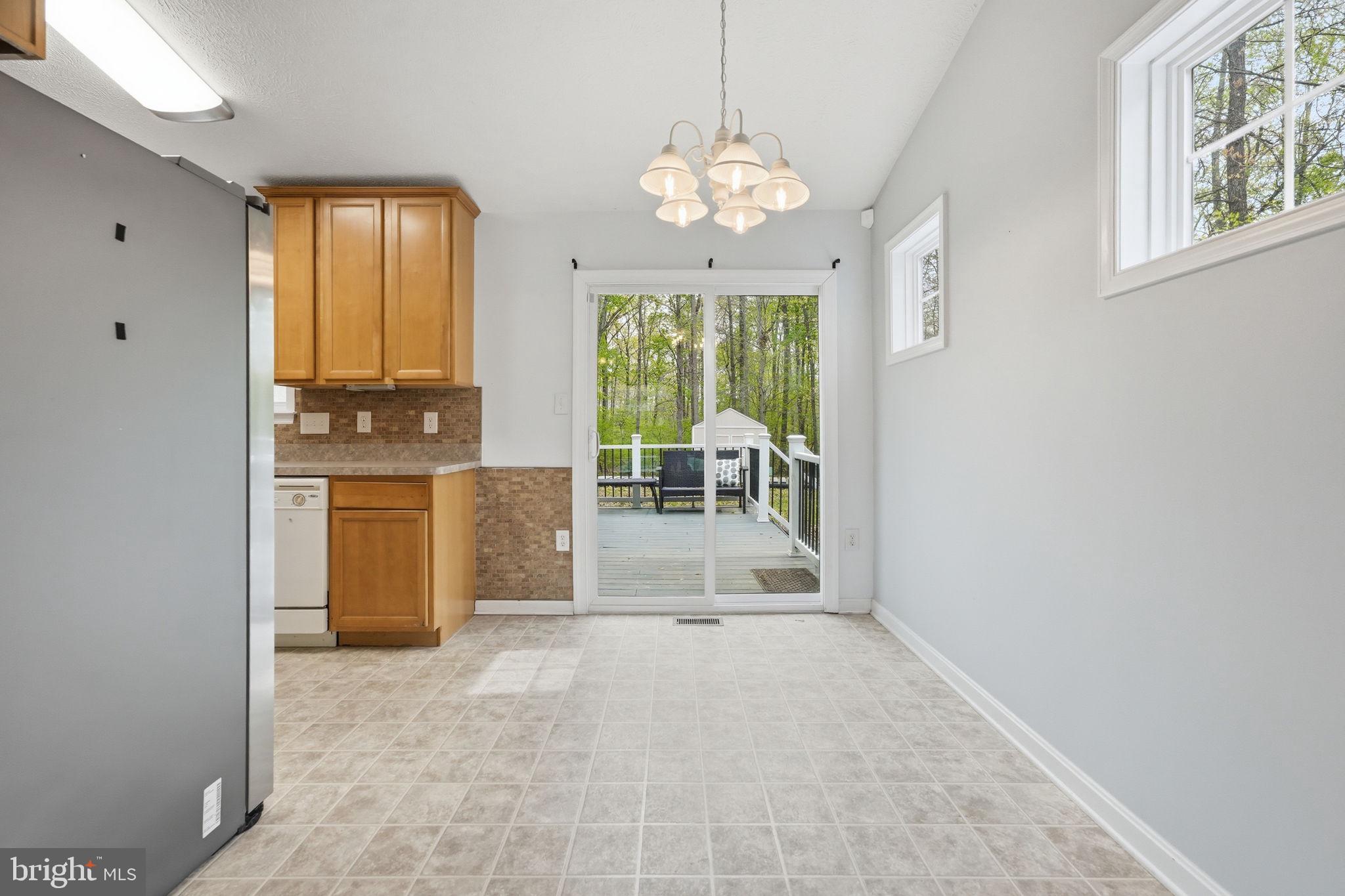 644 Wright Drive Ruther Glen, VA 22546 - Photo 7 of 30
