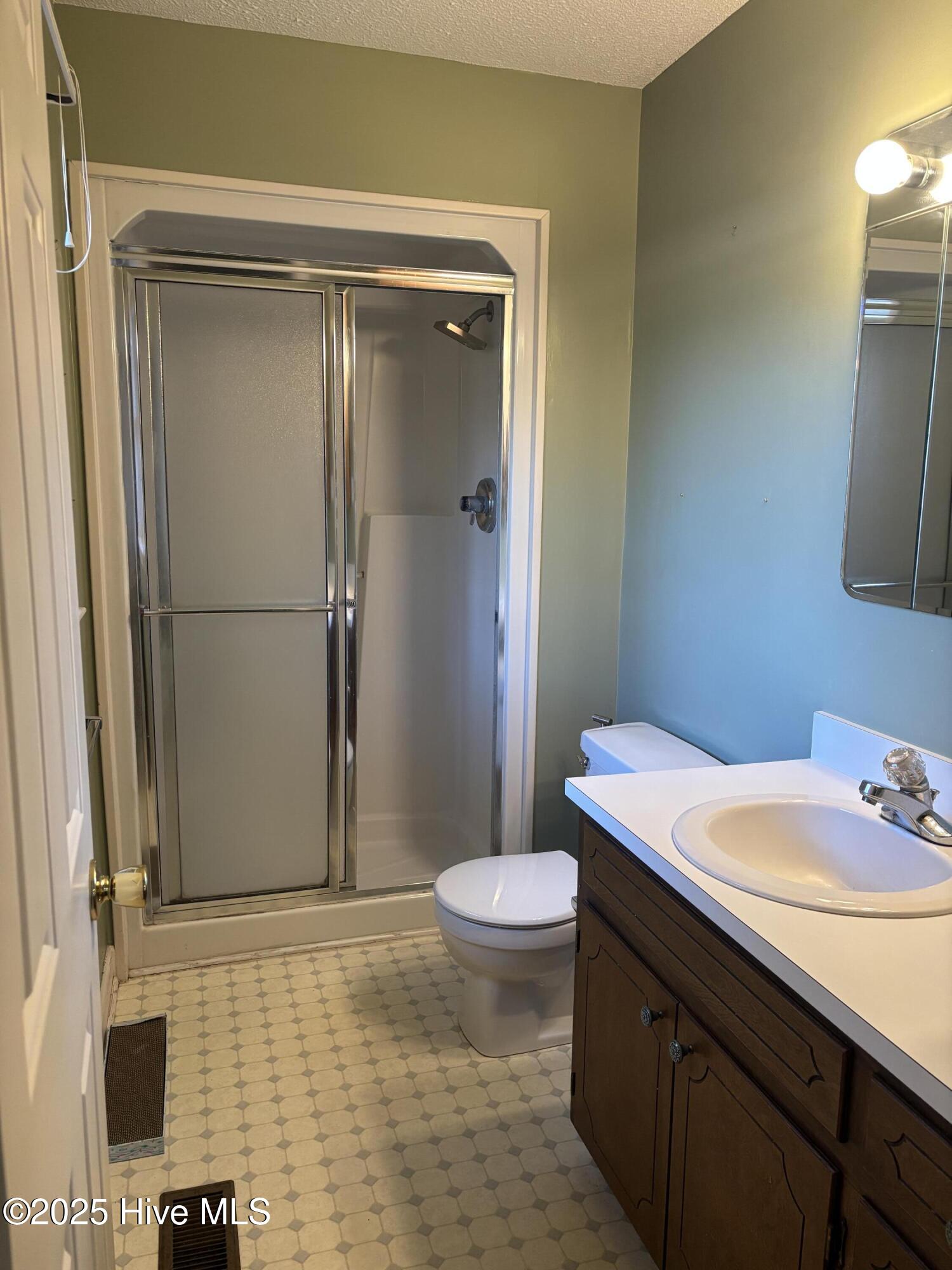 150 Lewis Lane Jackson, NC 27845 - Photo 25 of 42 Primary Bathroom