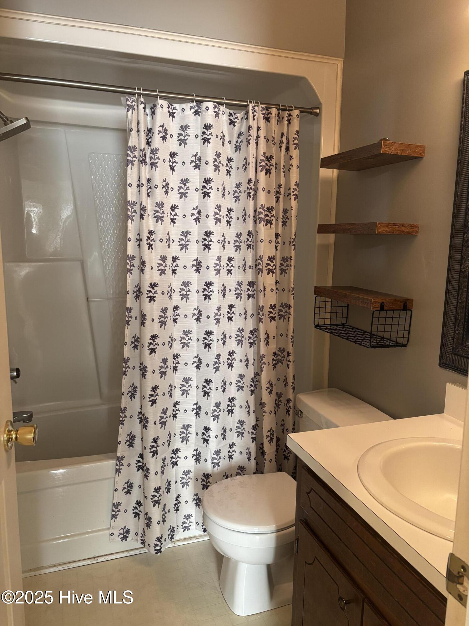 150 Lewis Lane Jackson, NC 27845 - Photo 27 of 42 Hall Bath