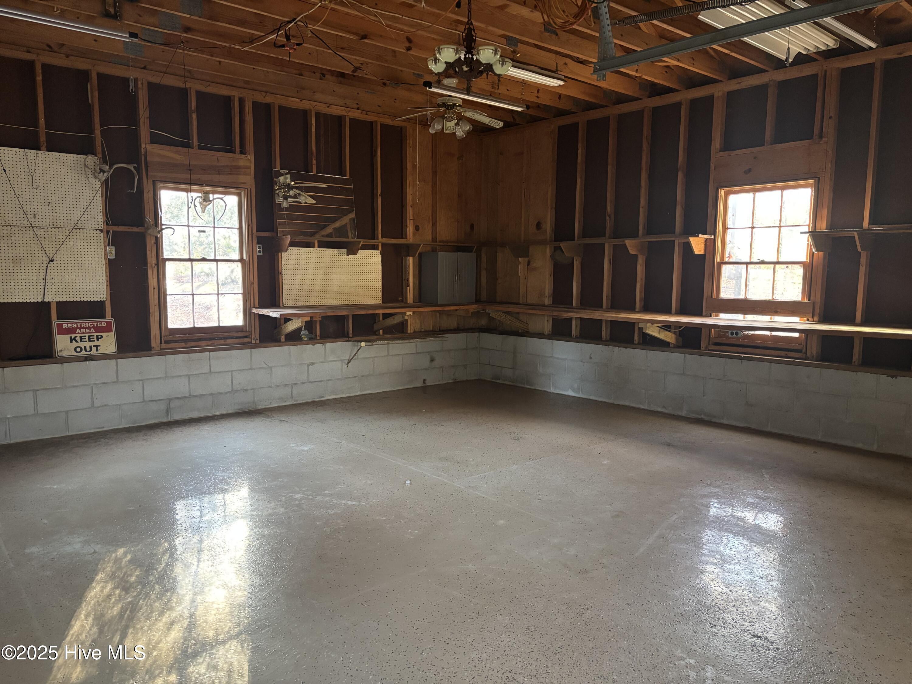 150 Lewis Lane Jackson, NC 27845 - Photo 35 of 42 Shop