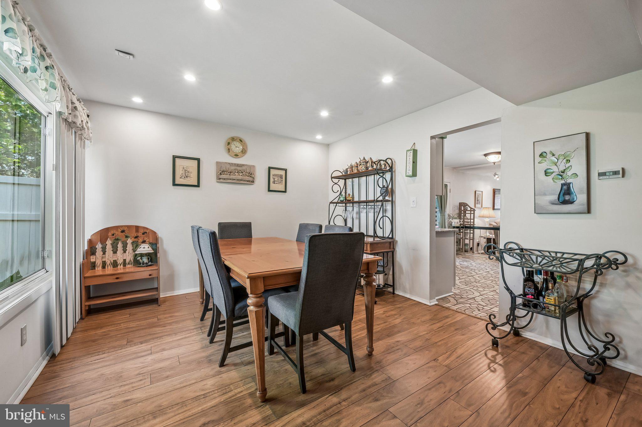 16 Merion Road Marlton, NJ 08053 - Photo 8 of 24 dining room