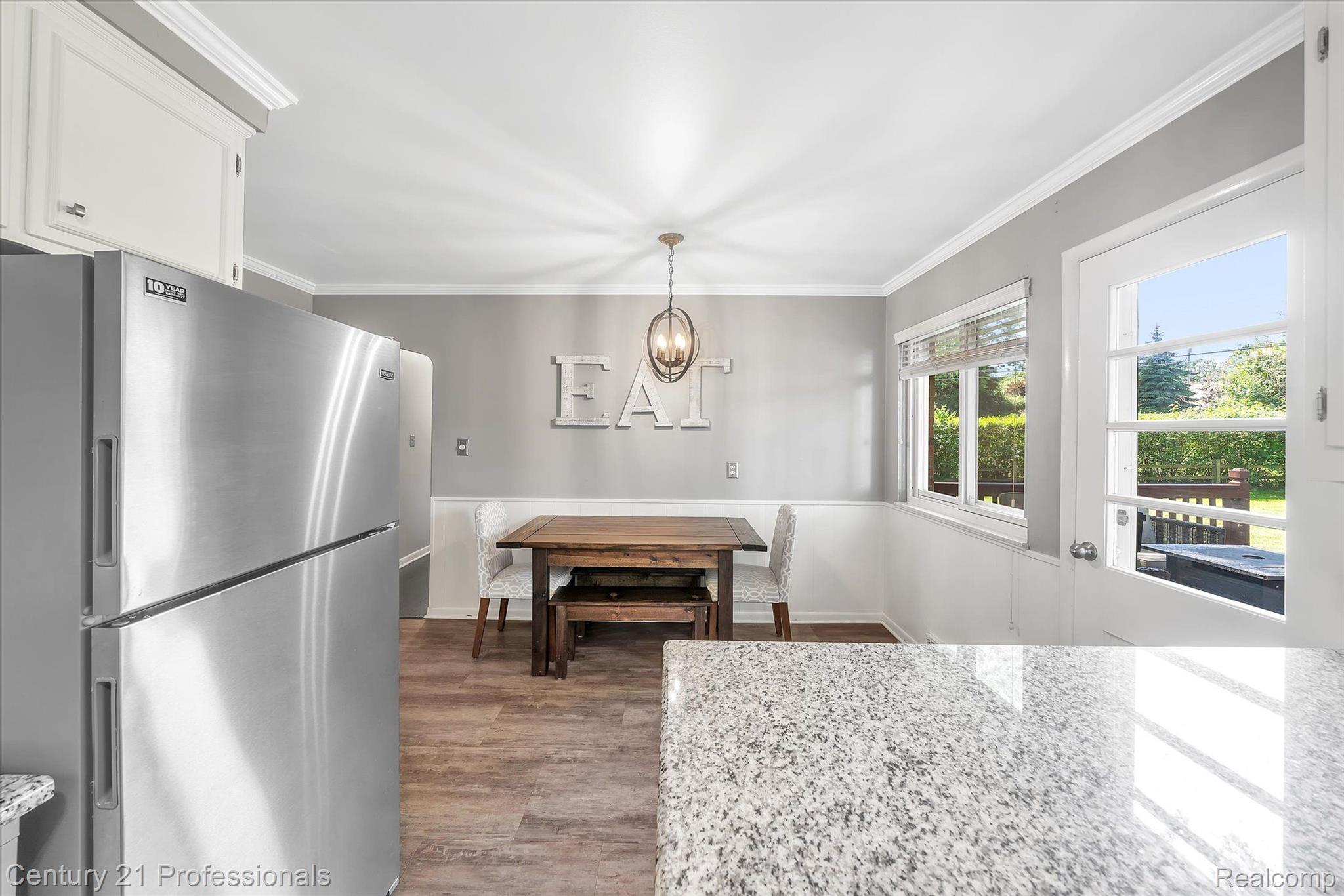 120 Windsor Road Rochester, MI 48307 - Photo 14 of 37 Gallery Image 14