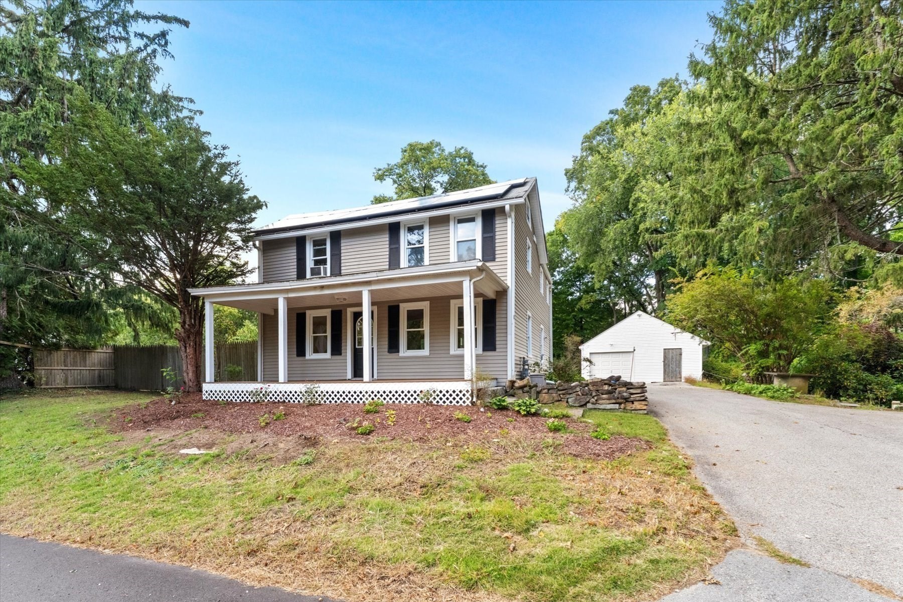 82 Boston Road Sutton, MA 01590 - Photo 2 of 39 Gallery Image 2
