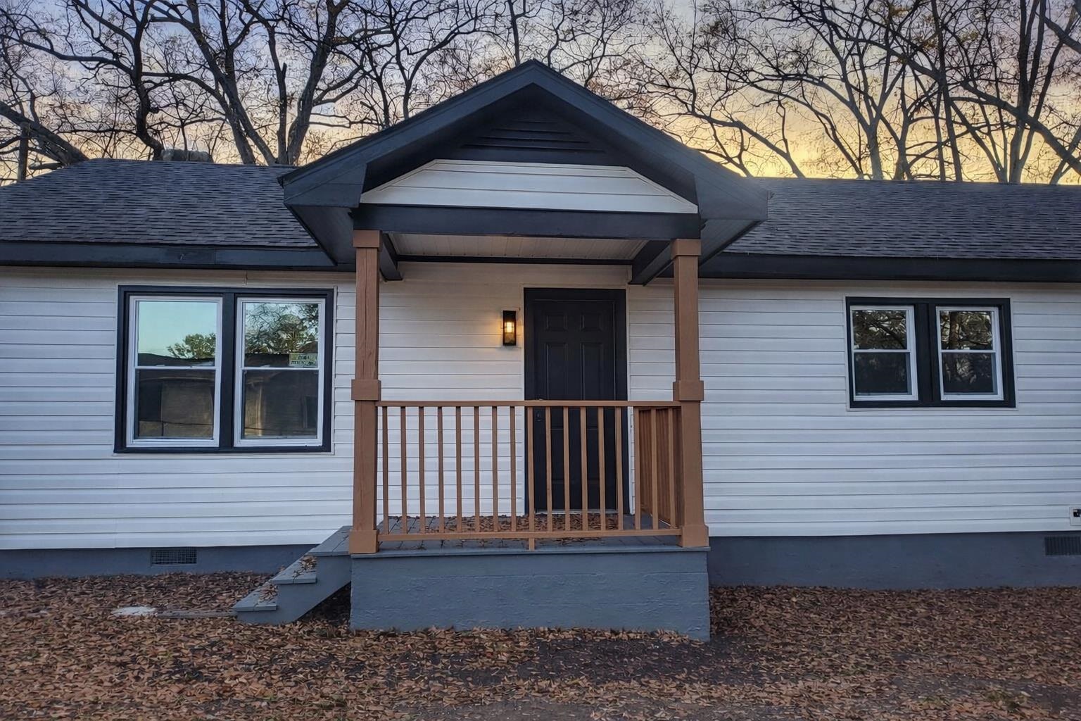 306 Spruce Street Spartanburg, SC 29303 - Photo 3 of 16