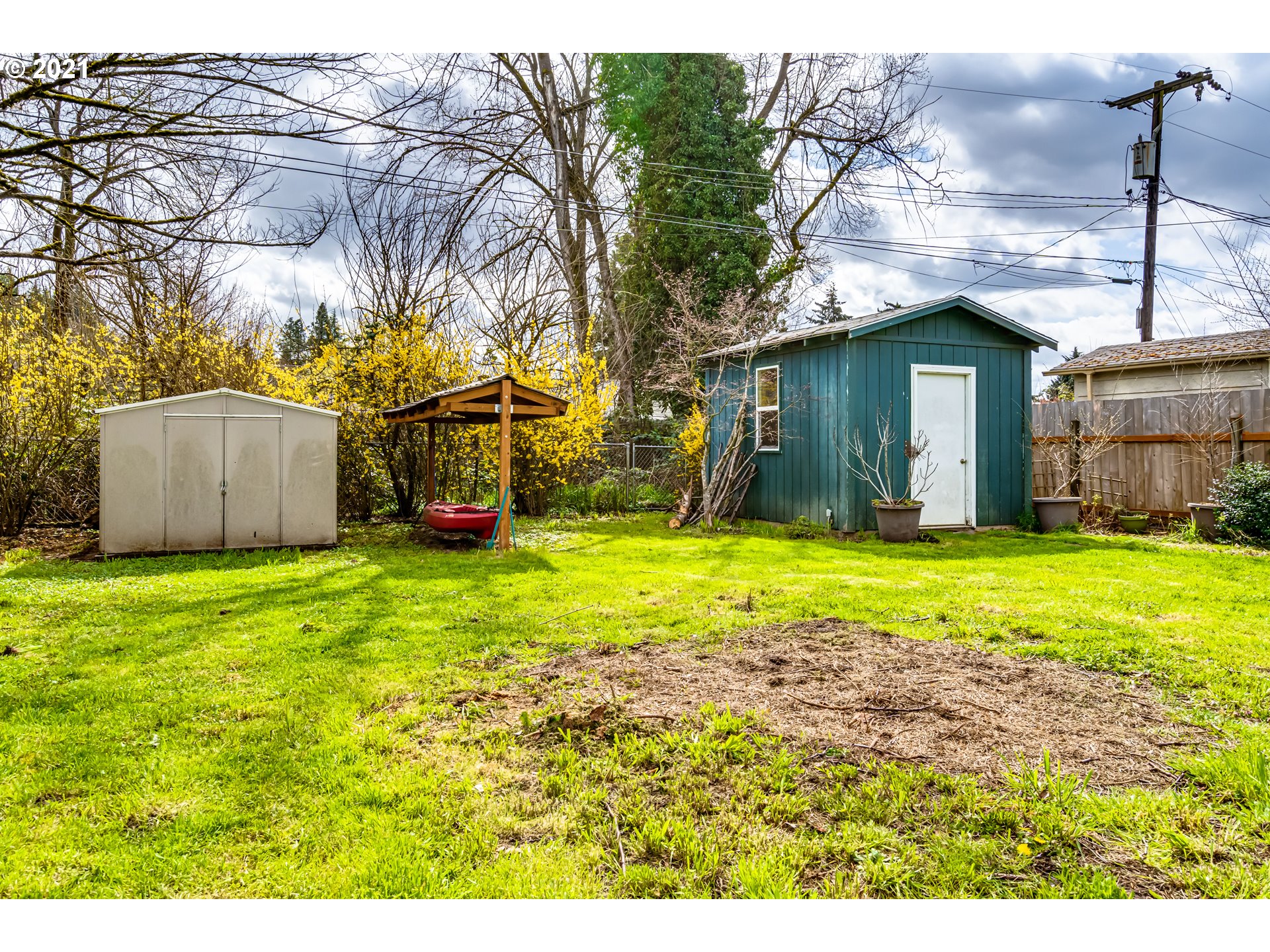 471 West N Street Springfield, OR 97477 - Photo 26 of 31