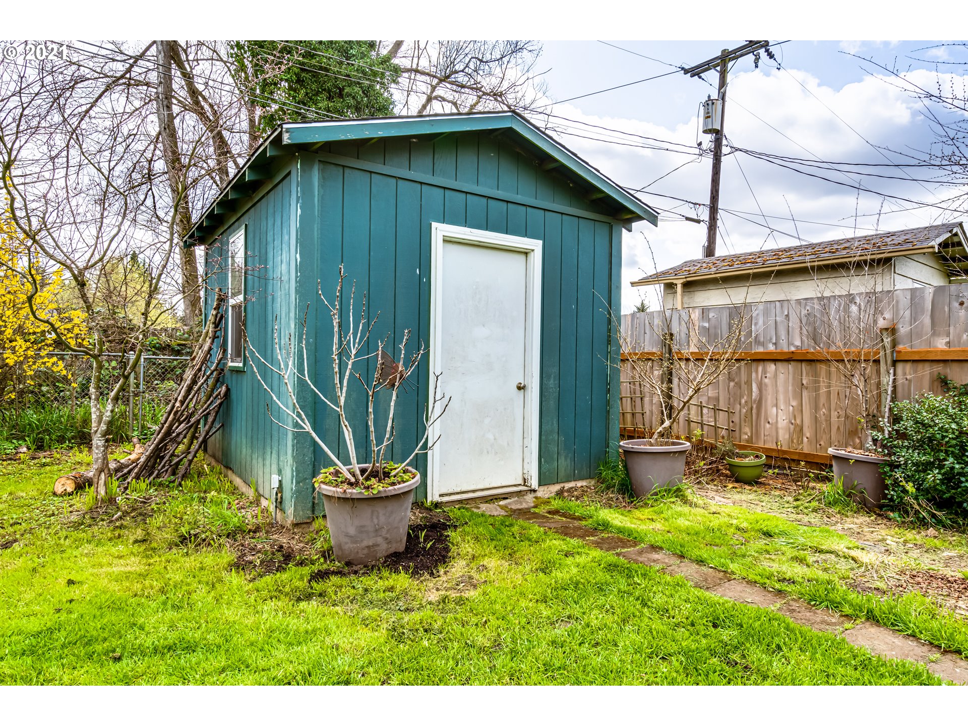 471 West N Street Springfield, OR 97477 - Photo 29 of 31