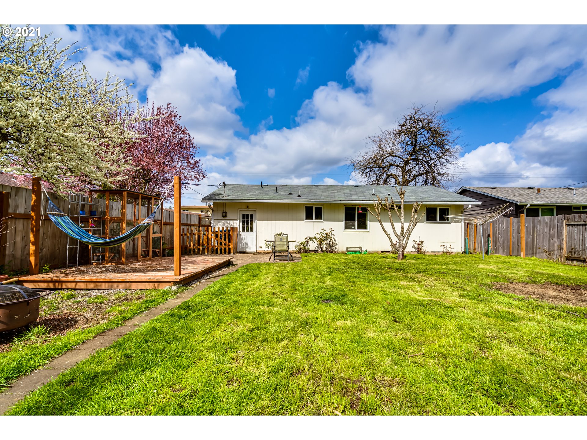 471 West N Street Springfield, OR 97477 - Photo 30 of 31