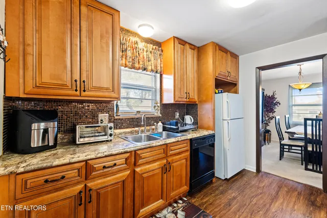 $469,900 | 9504 Bob Gray Road, Knoxville, TN 37923