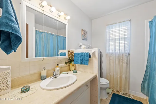 $469,900 | 9504 Bob Gray Road, Knoxville, TN 37923