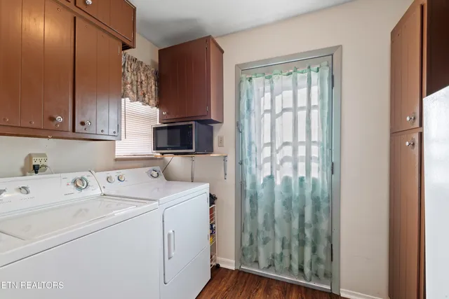 $469,900 | 9504 Bob Gray Road, Knoxville, TN 37923