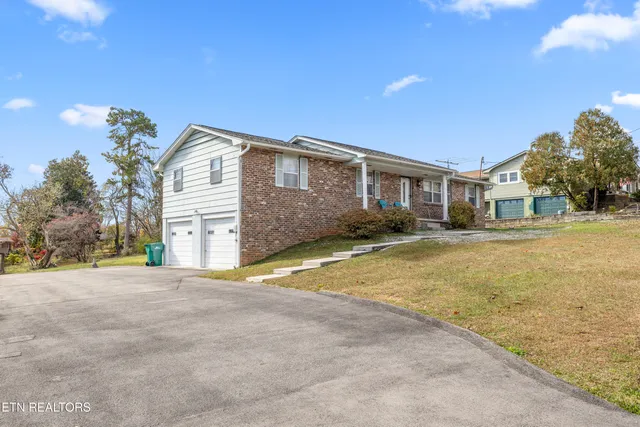 $469,900 | 9504 Bob Gray Road, Knoxville, TN 37923