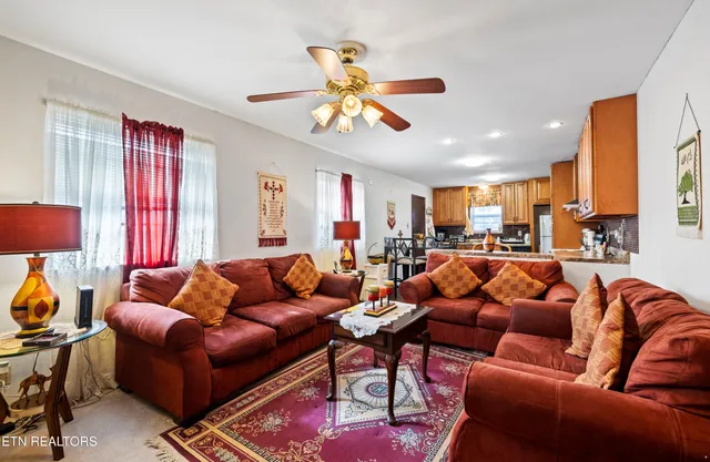 $469,900 | 9504 Bob Gray Road, Knoxville, TN 37923