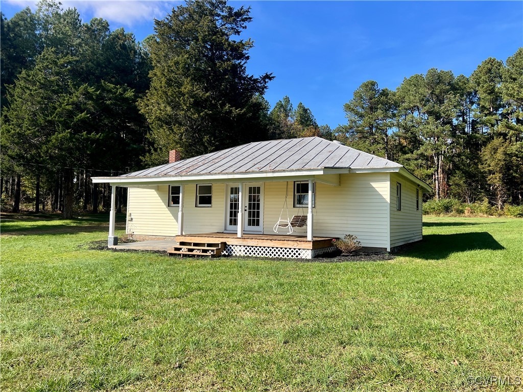 2733 Indian Oak Road Crewe, VA 23930 - Photo 1 of 31 a front view of a house with a yard