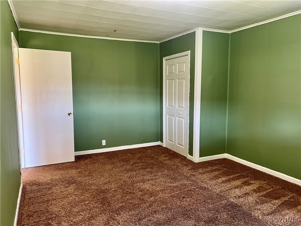 2733 Indian Oak Road Crewe, VA 23930 - Photo 15 of 31 a view of entryway