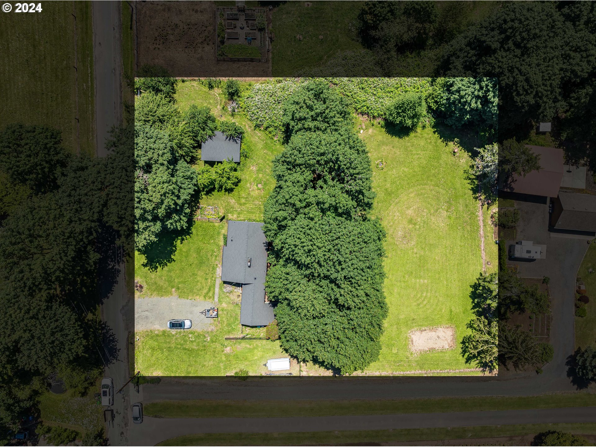 19625 Southeast Jacoby Road Sandy, OR 97055 - Photo 39 of 47 an aerial view of a residential houses with yard