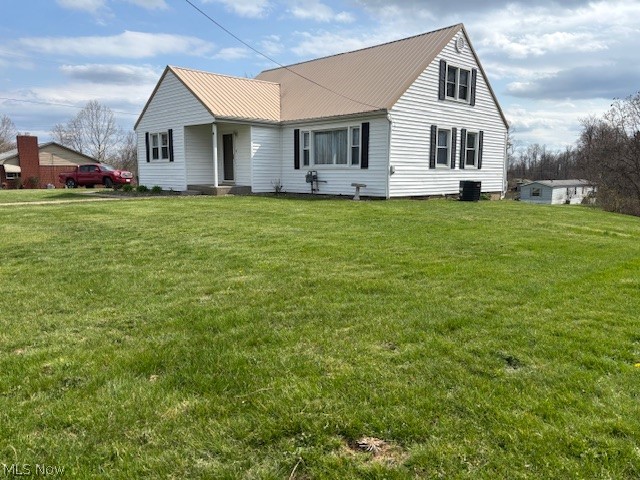 11146 Cadiz Road Cambridge, OH 43725 - Photo 23 of 28 Large yard