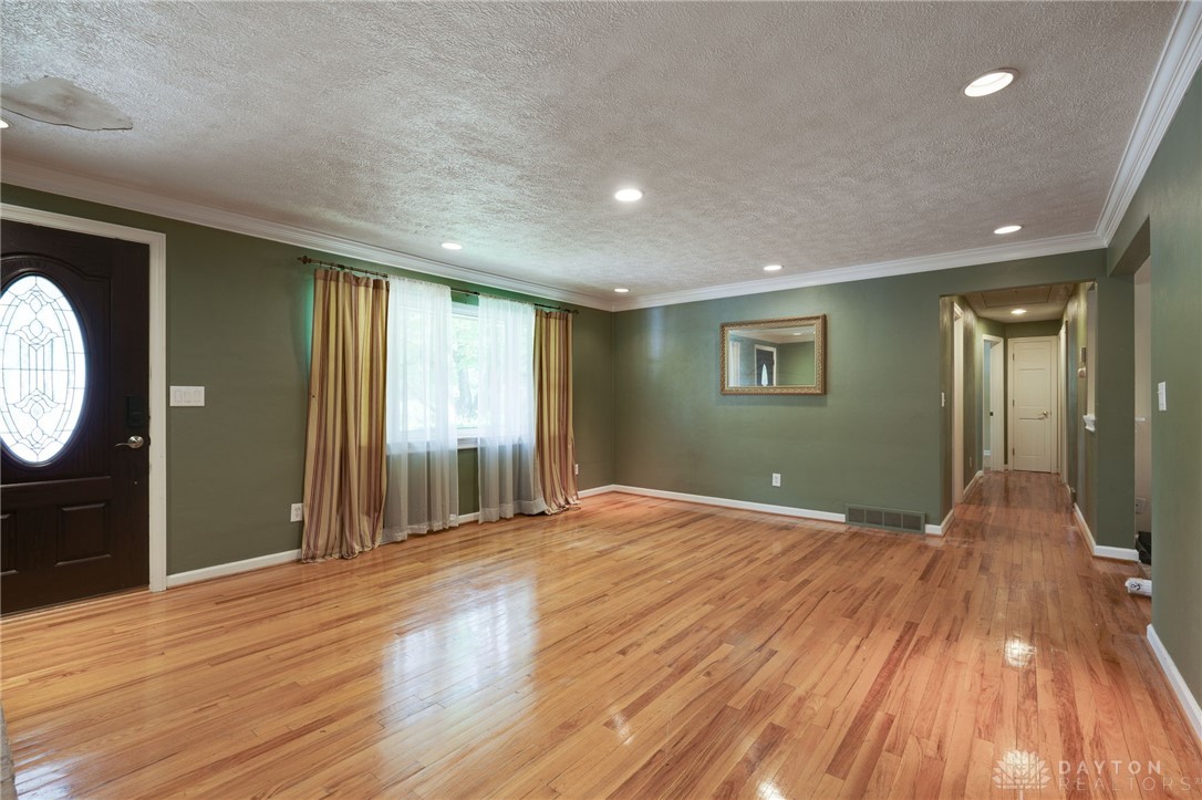 354 Imogene Road Dayton, OH 45405 - Photo 6 of 39 Gallery Image 6