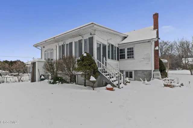 $349,900 | 3 Crestwood Drive, Rotterdam, NY 12306