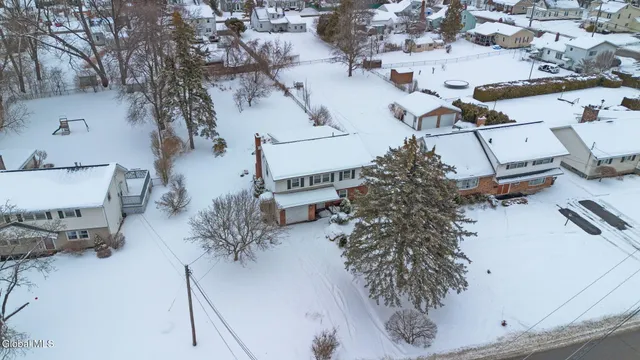 $349,900 | 3 Crestwood Drive, Rotterdam, NY 12306