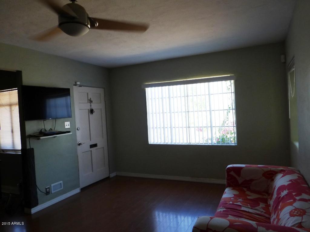 1639 West Roma Avenue Phoenix, AZ 85015 - Photo 4 of 15 5 living room
