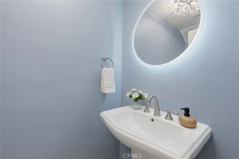 $1,379,000 | 21445 Hayley Huntington Beach, Huntington Beach, CA 92646