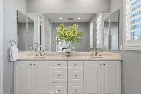 $1,379,000 | 21445 Hayley Huntington Beach, Huntington Beach, CA 92646