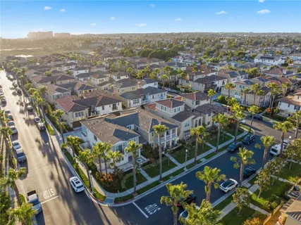 $1,379,000 | 21445 Hayley Huntington Beach, Huntington Beach, CA 92646