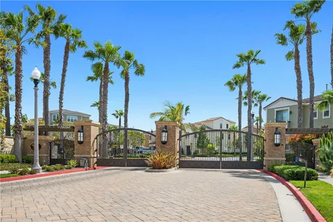 $1,379,000 | 21445 Hayley Huntington Beach, Huntington Beach, CA 92646