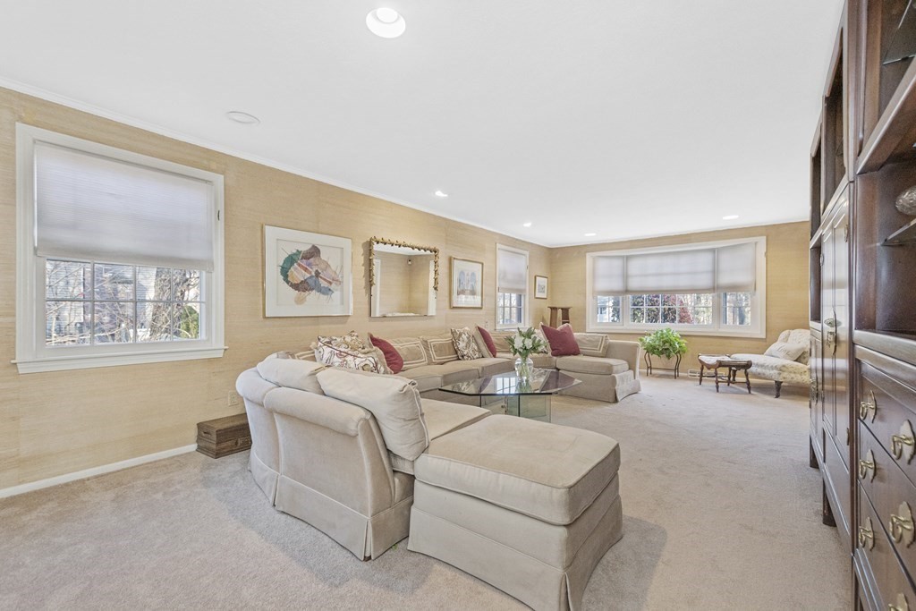 6 Linwood Road Framingham, MA 01702 - Photo 7 of 35 Gallery Image 7