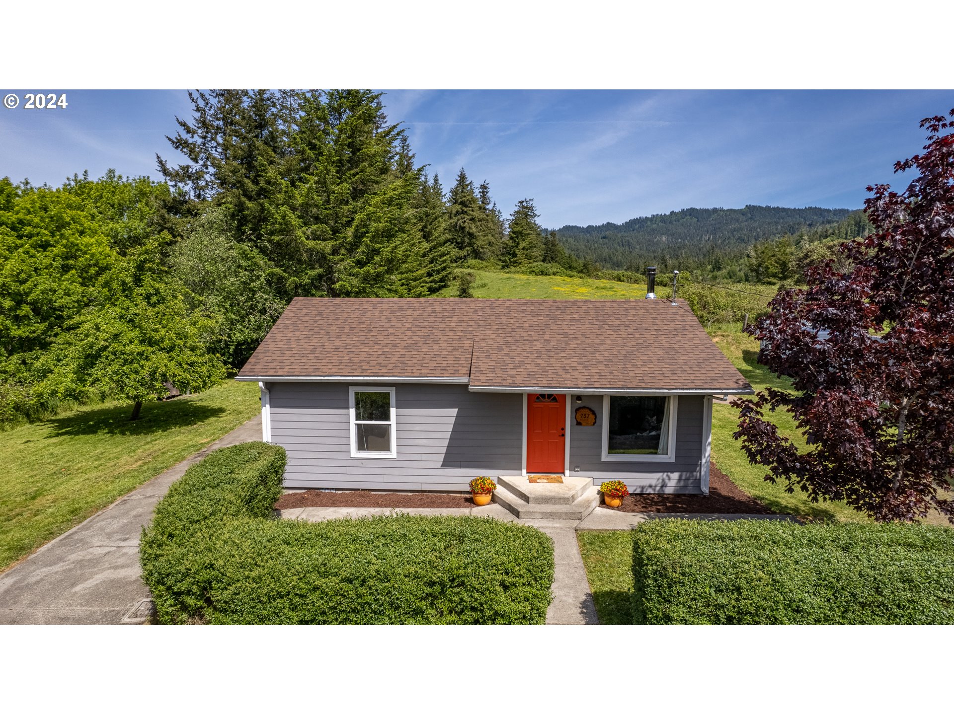 737 18th Street Myrtle Point, OR 97458 - Photo 3 of 37 Gallery Image 3