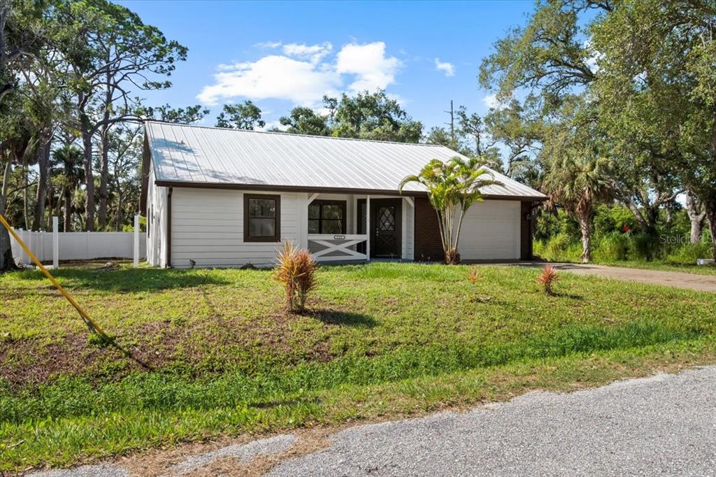 116 Hermes Road Venice, FL 34293 - Photo 2 of 39