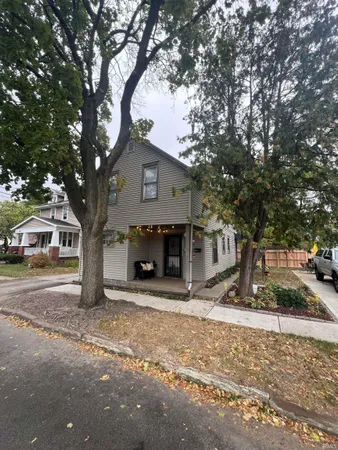 $1,050 | 1214 Delaware Avenue, Fort Wayne, IN 46805
