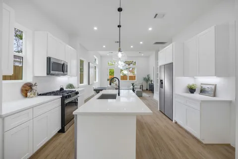 $354,900 | 3107 Stonewall Street, Houston, TX 77020