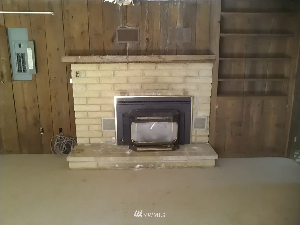 11346 Highway 12 Rochester, WA 98579 - Photo 4 of 19