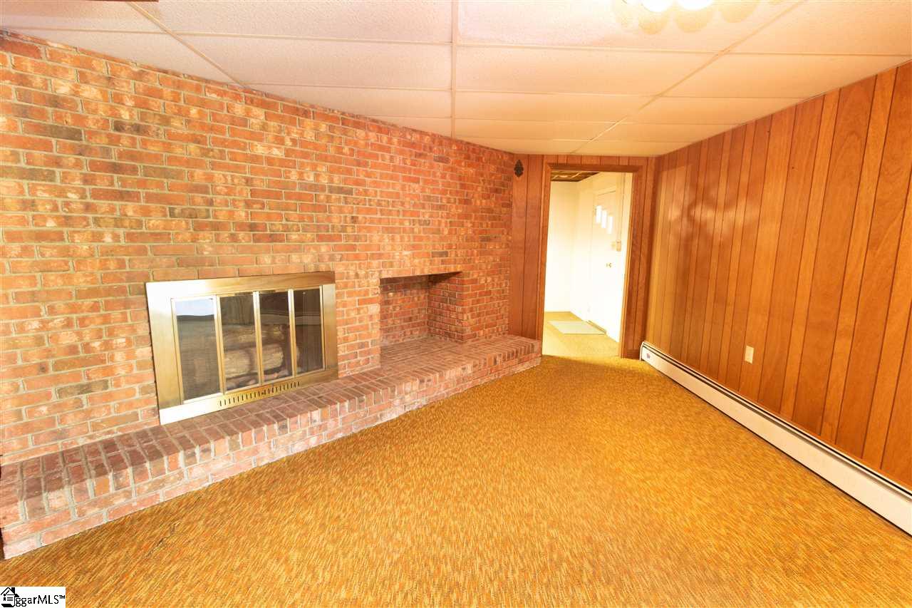 105 Laurel Road Greer, SC 29651 - Photo 25 of 36