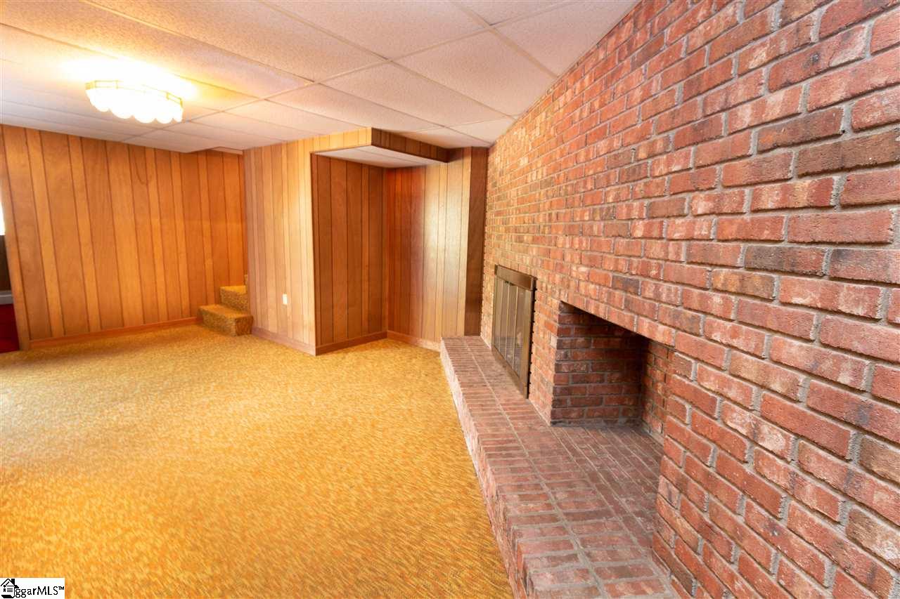 105 Laurel Road Greer, SC 29651 - Photo 26 of 36