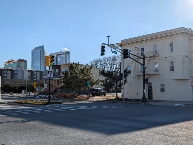 $1,900 | 46 North Connecticut Avenue, Unit 201, Atlantic City, NJ 08401