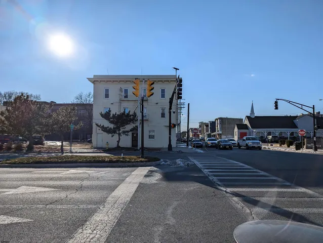 $1,900 | 46 North Connecticut Avenue, Unit 201, Atlantic City, NJ 08401