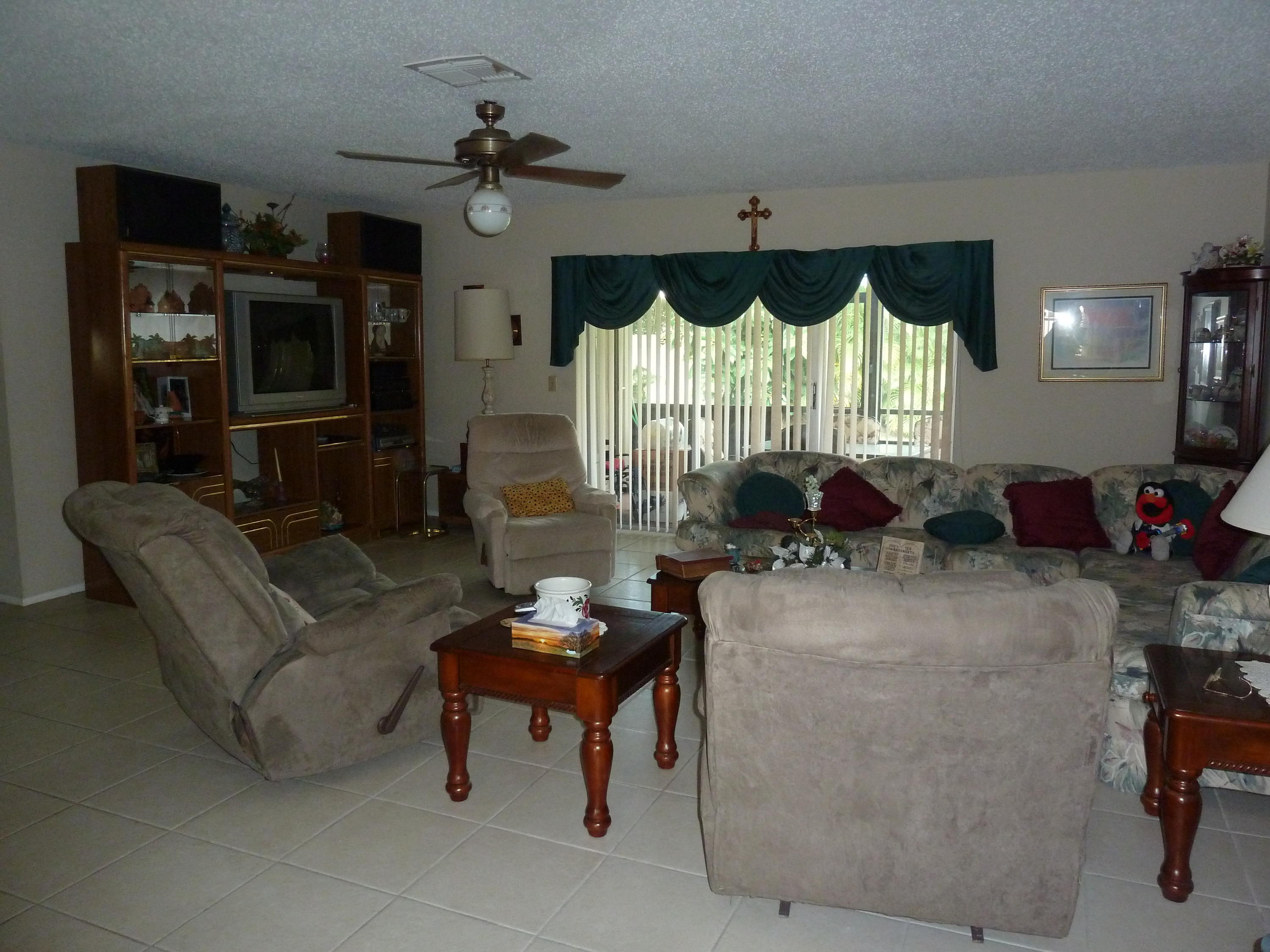 22982 Southwest 56th Avenue Boca Raton, FL 33433 - Photo 12 of 20 Living room