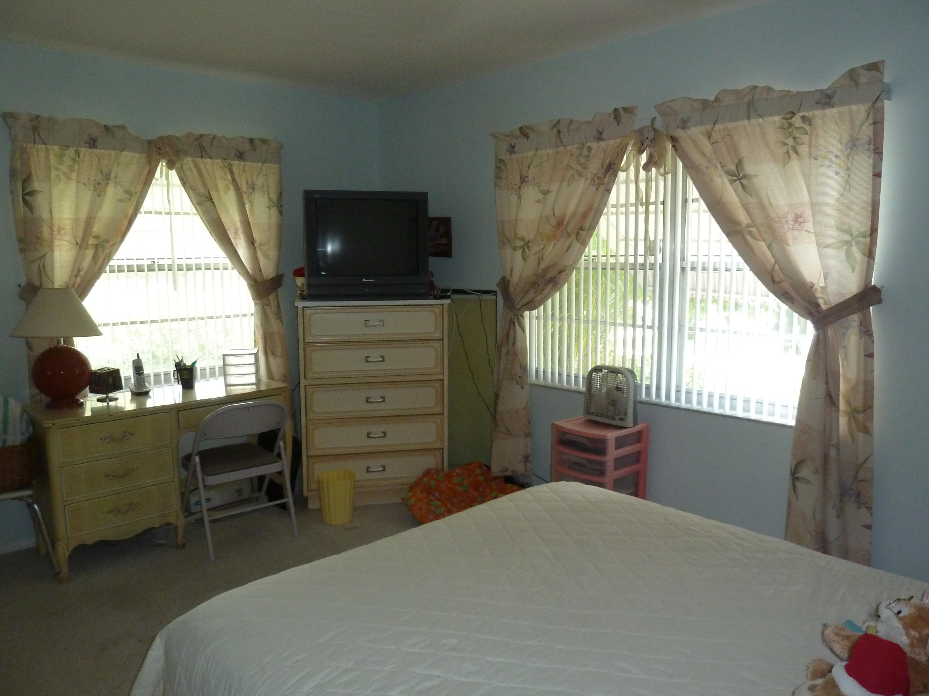 22982 Southwest 56th Avenue Boca Raton, FL 33433 - Photo 4 of 20 Third bedroom