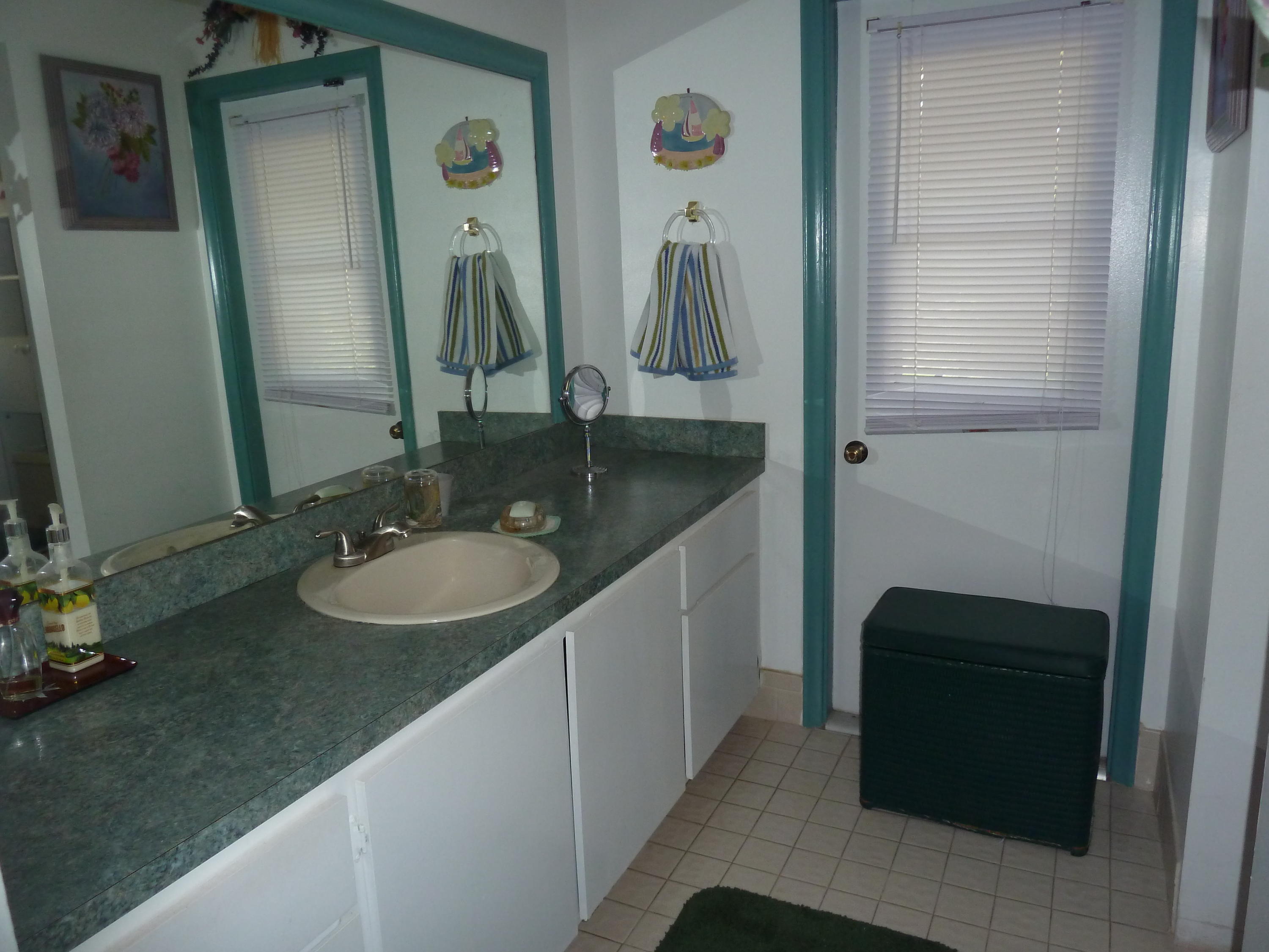 22982 Southwest 56th Avenue Boca Raton, FL 33433 - Photo 9 of 20 Master dressing room