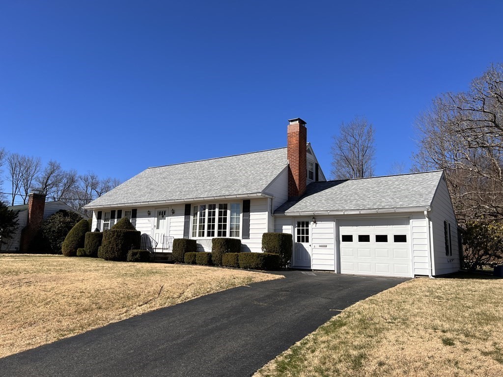 587 Spring Street Athol, MA 01331 - Photo 1 of 31 Gallery Image 1