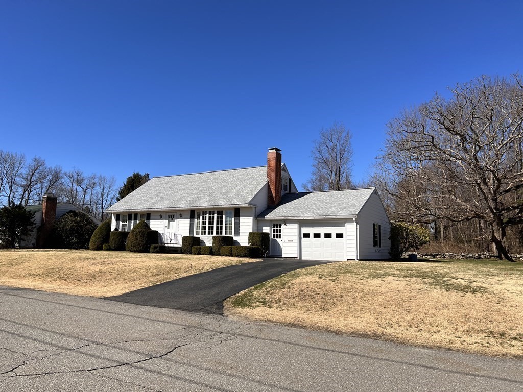 587 Spring Street Athol, MA 01331 - Photo 2 of 31 Gallery Image 2