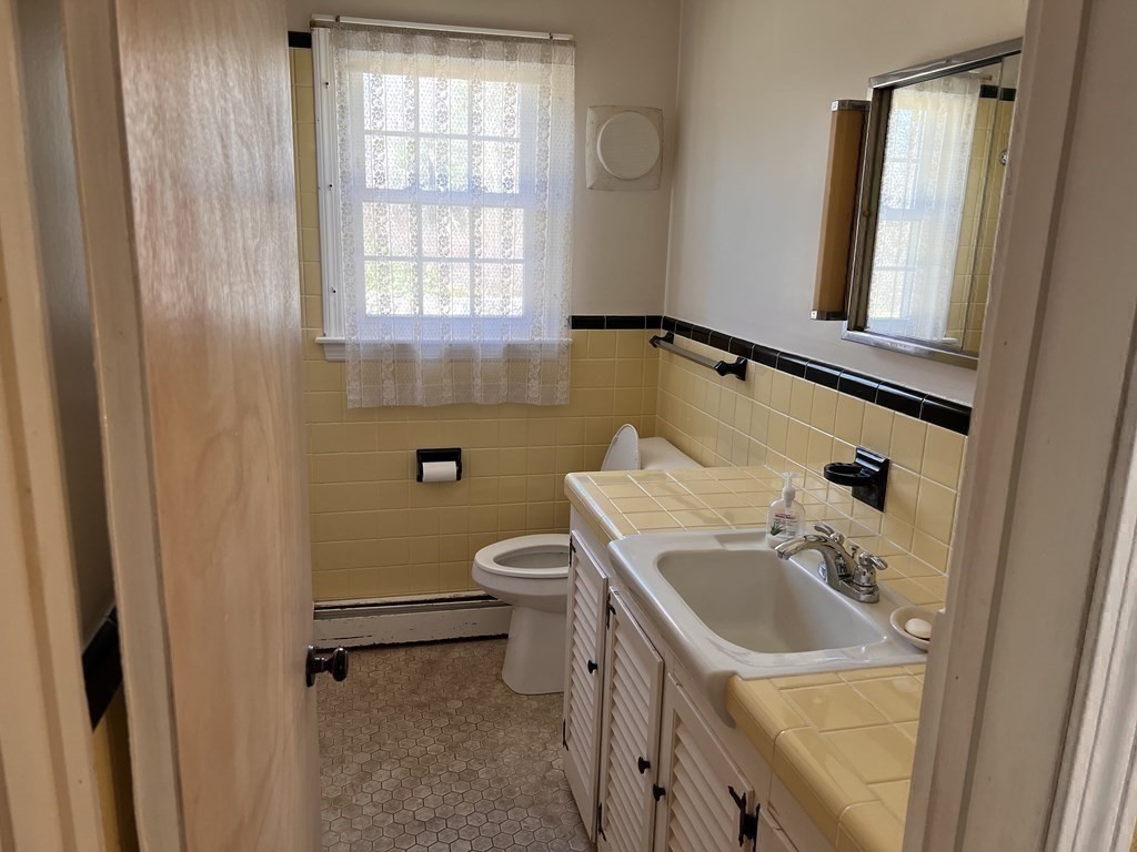 587 Spring Street Athol, MA 01331 - Photo 21 of 31 Gallery Image 21