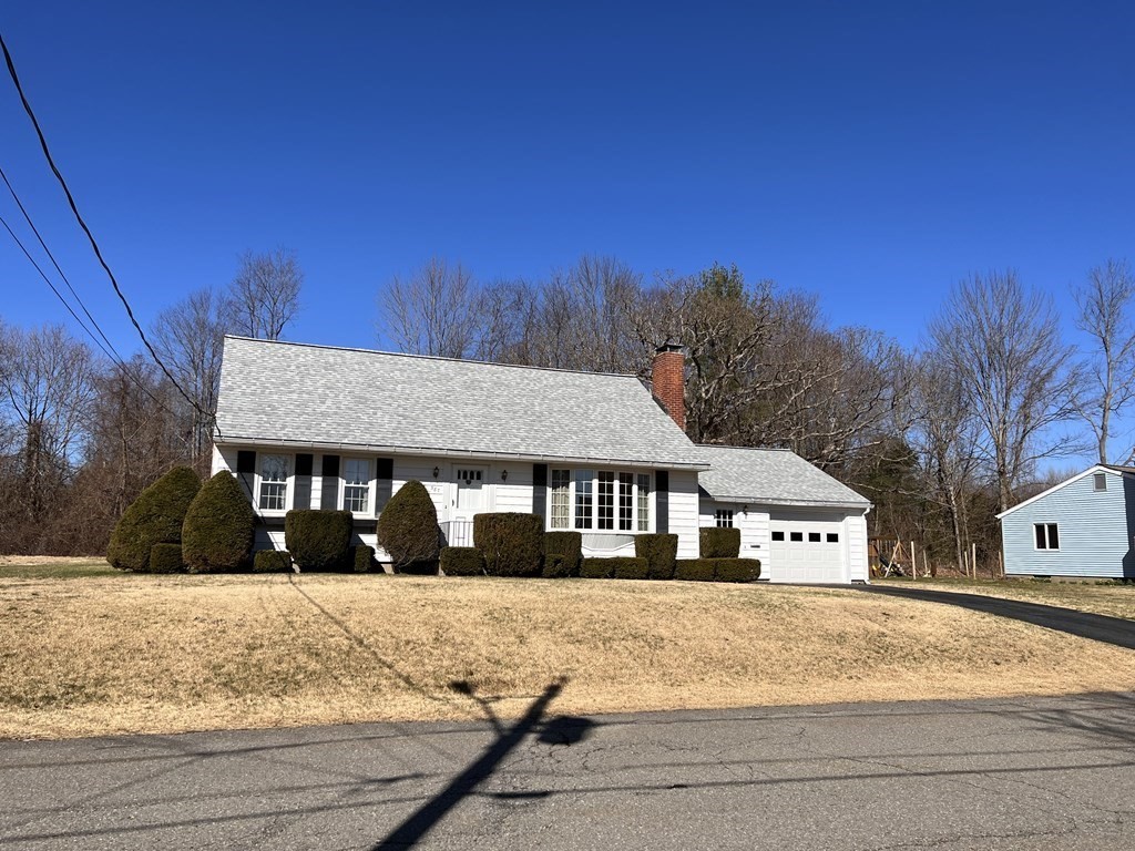 587 Spring Street Athol, MA 01331 - Photo 3 of 31 Gallery Image 3