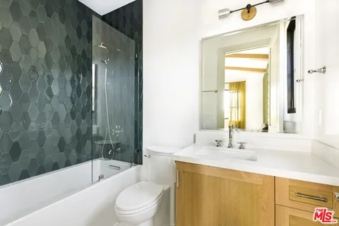 $4,995,000 | 6310 Mirror Lake Drive, Los Angeles, CA 90068